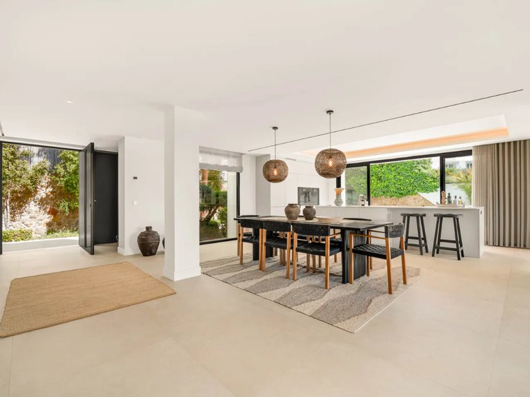 Villa for Sale in Marbella, Malaga 7