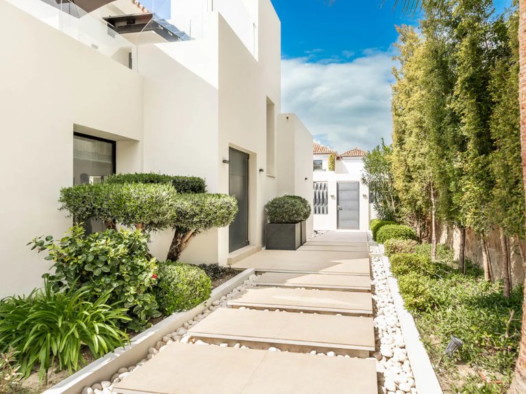 Villa for Sale in Marbella, Malaga 12