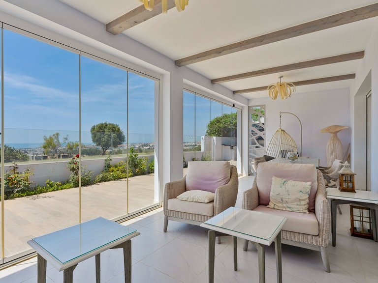 Villa for Sale in Marbella, Malaga, Nueva Andalucia 3