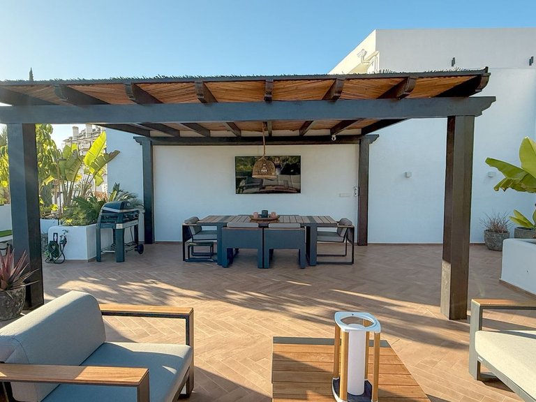 Penthouse for Sale in Marbella, Malaga, Nueva Andalucia 12