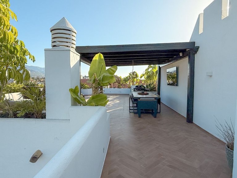 Penthouse for Sale in Marbella, Malaga, Nueva Andalucia 8