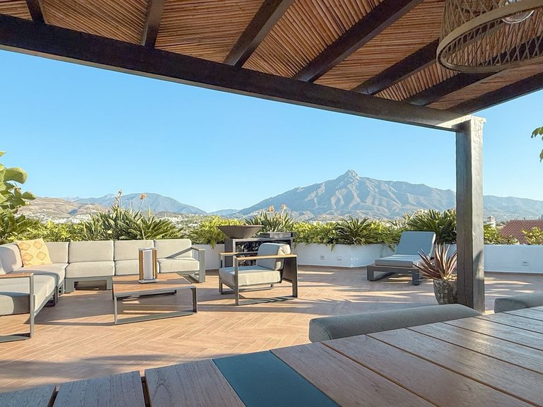 Penthouse for Sale in Marbella, Malaga, Nueva Andalucia 13
