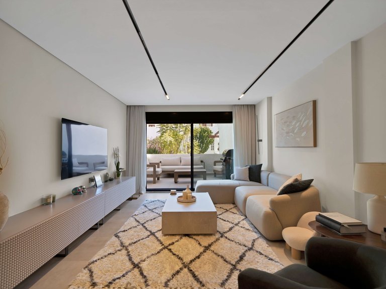 Apartment for Sale in Marbella, Malaga 12