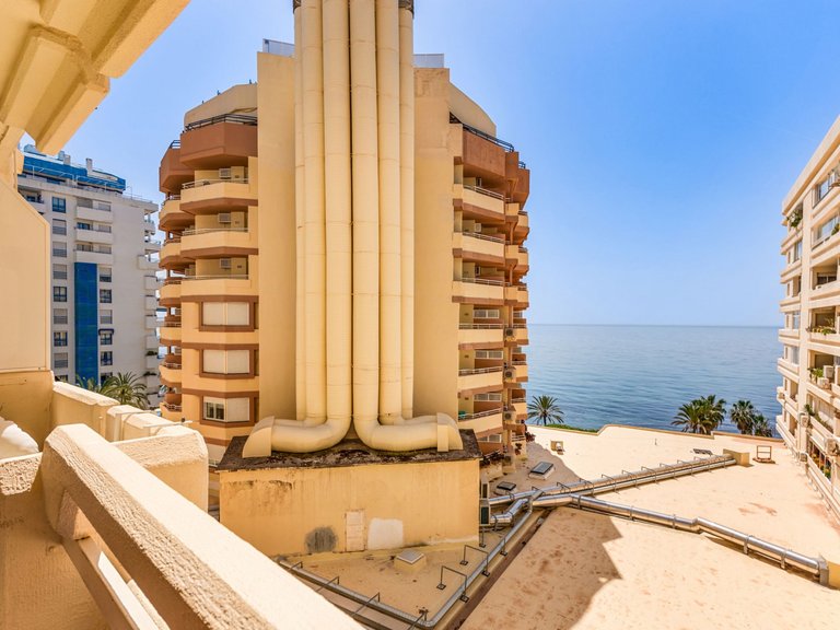 Apartment for Sale in Marbella, Malaga 25