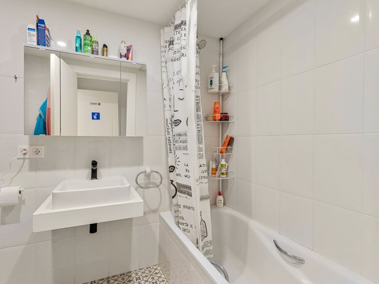 Apartment for Sale in Marbella, Malaga 15