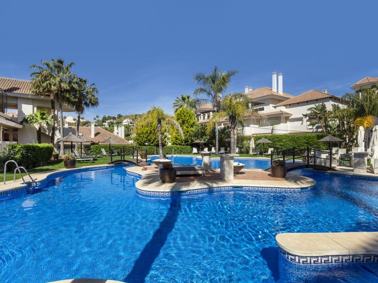 Apartment for Sale in Marbella, Malaga 19