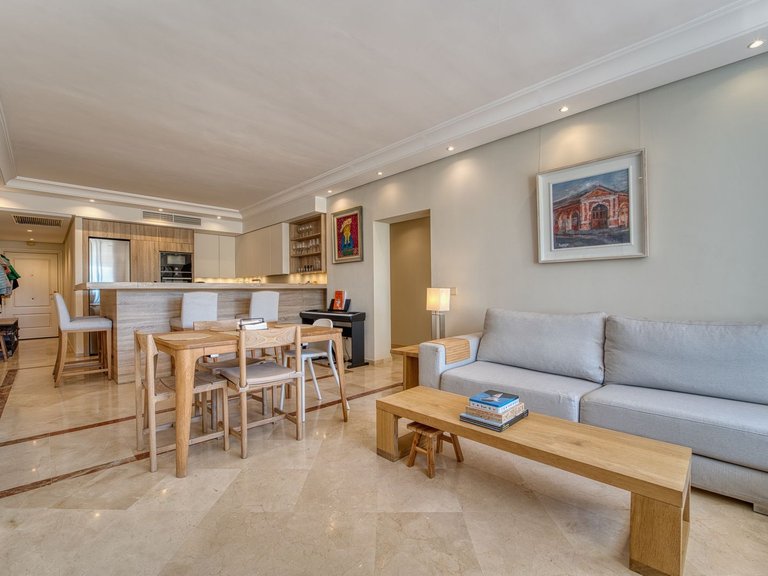 Apartment for Sale in Marbella, Malaga, Marbella - Puerto Banus 5