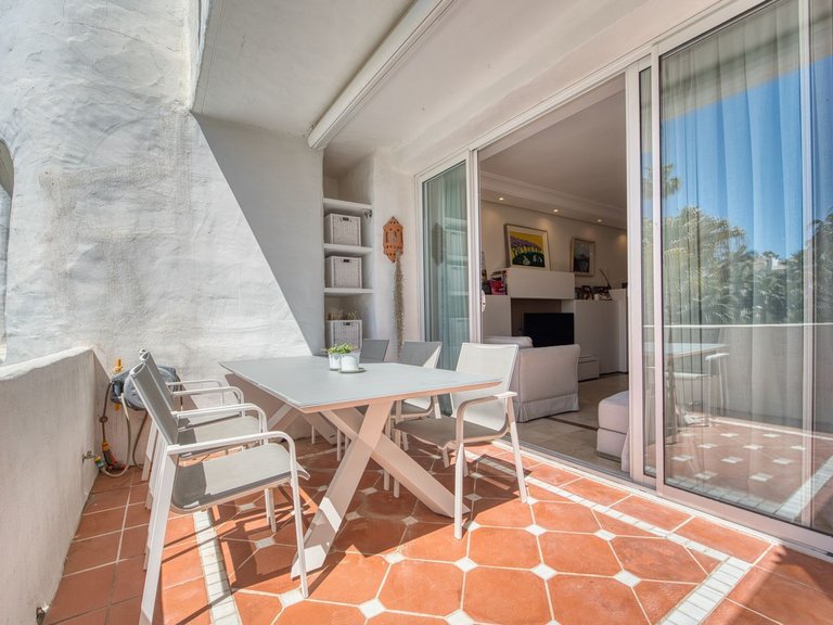 Apartment for Sale in Marbella, Malaga, Marbella - Puerto Banus 15