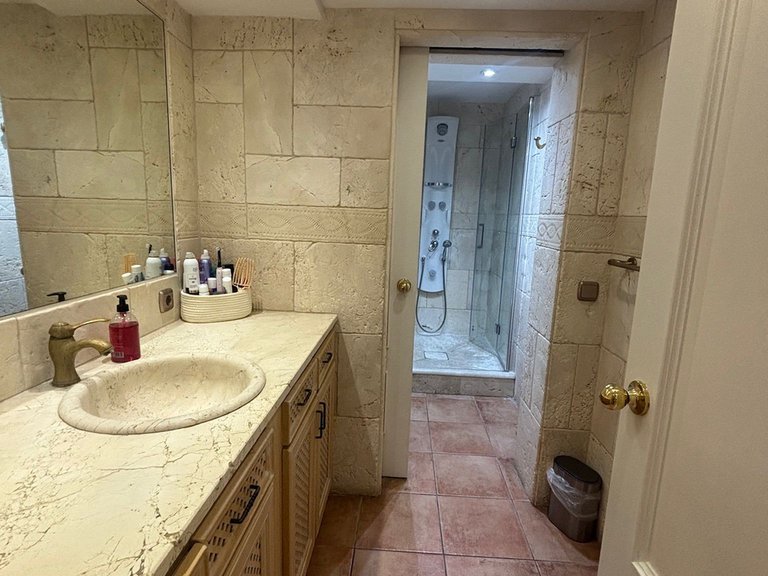 Penthouse for Sale in Marbella, Malaga 10