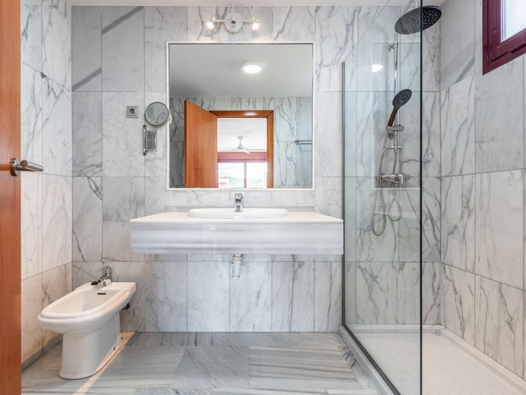 Apartment for Sale in Benahavis, Malaga, 13