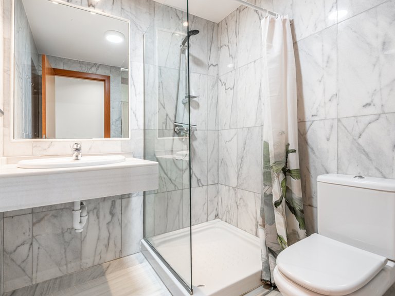 Apartment for Sale in Benahavis, Malaga, 16