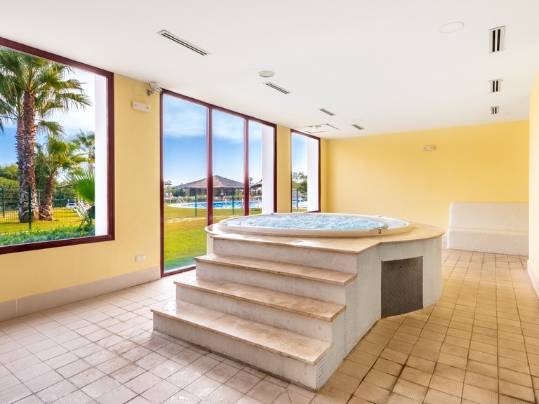 Apartment for Sale in Benahavis, Malaga, 24