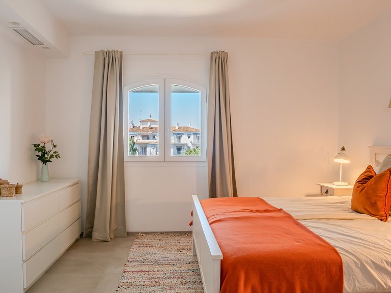 Apartment for Sale in Marbella, Malaga 27