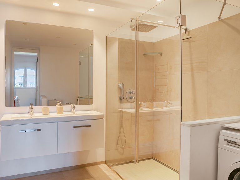 Apartment for Sale in Marbella, Malaga 31