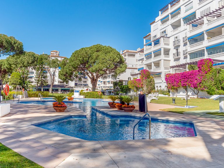 Apartment for Sale in Marbella, Malaga 54