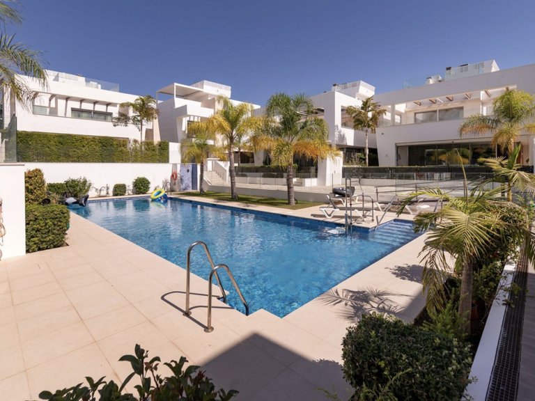 San Pedro Beachside for sale. 2