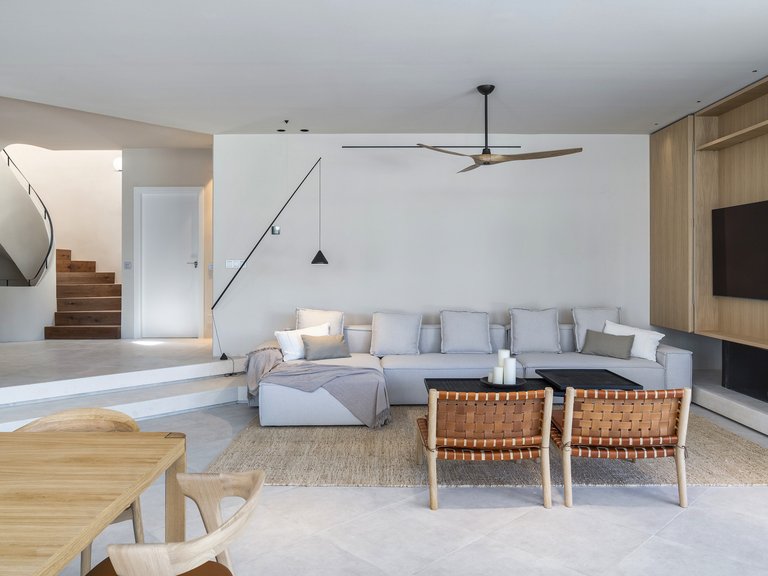 Villa for Sale in Nueva Andalucia Malaga 28