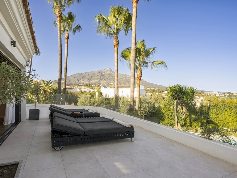 Villa for Sale in Nueva Andalucia Malaga 47