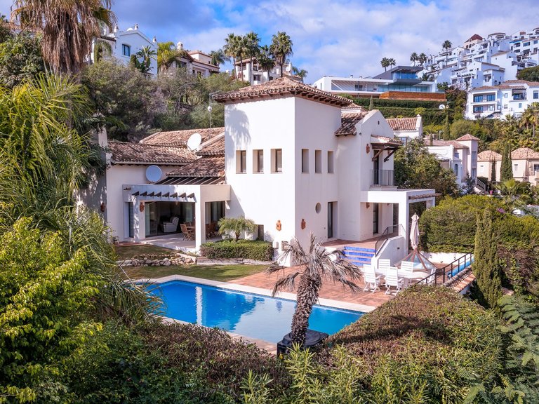 CHARMANTES HAUS IN LOS ARQUEROS 2