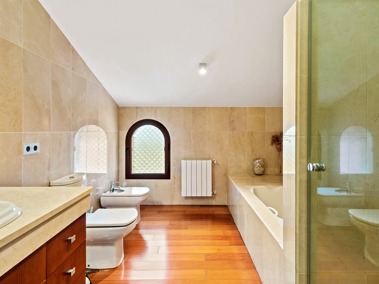 Villa for Sale in Nueva Andalucia Malaga 9