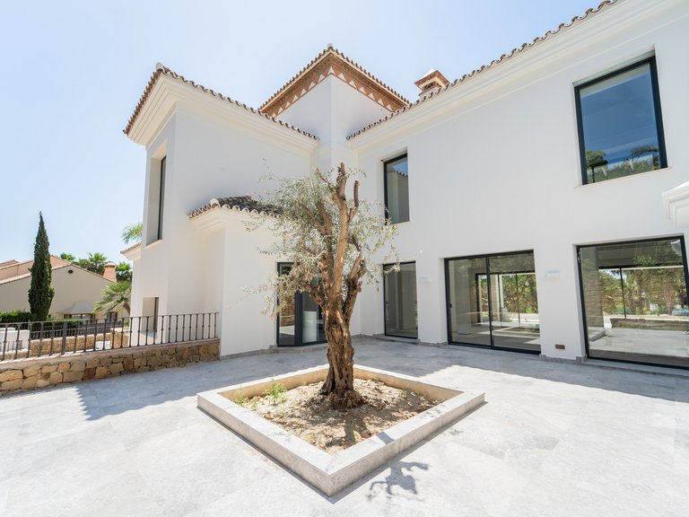 Villa for Sale in Marbella Golden Mile Malaga 10