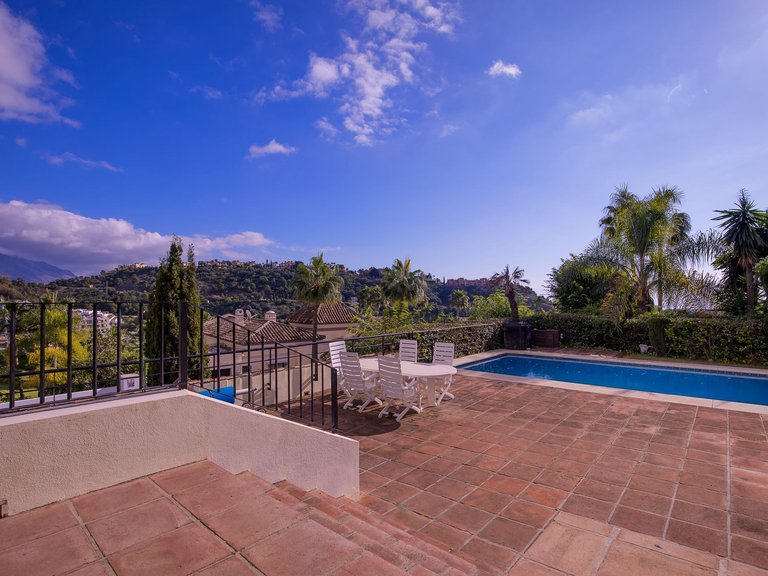 VILLA FOR SALE IN LOS ARQUEROS 20