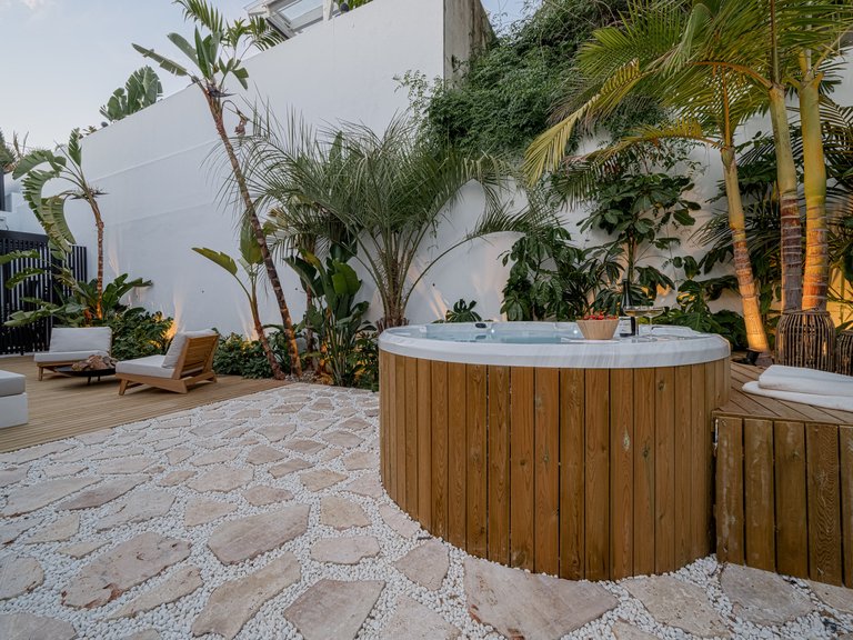 Villa for Sale in Nueva Andalucia Malaga 40