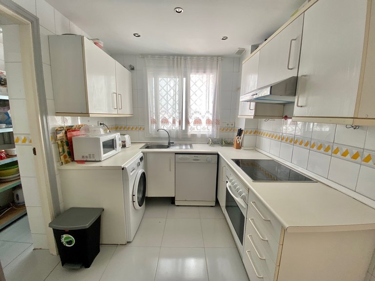 Exclusivo apartamento de 5 dormitorios en Nagüeles, Marbella Golden Mile 13