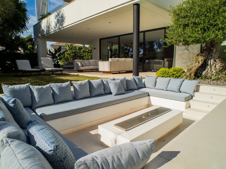 Villa for Sale in Marbella Golden Mile Malaga 25