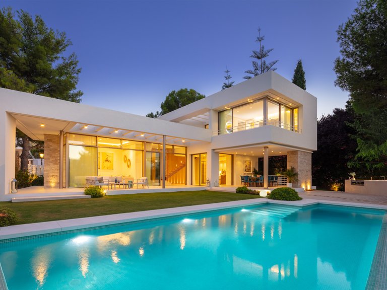Villa for Rent in Nueva Andalucia Malaga 30