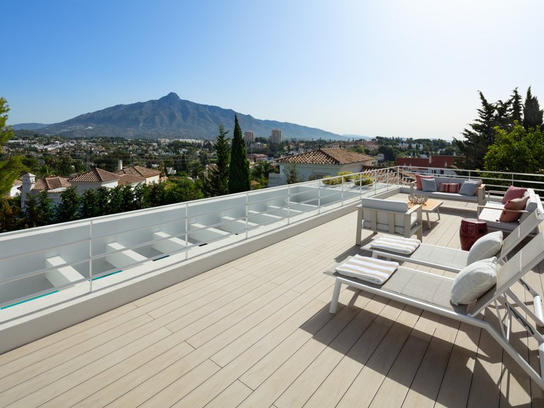 Villa for Rent in Nueva Andalucia Malaga 13