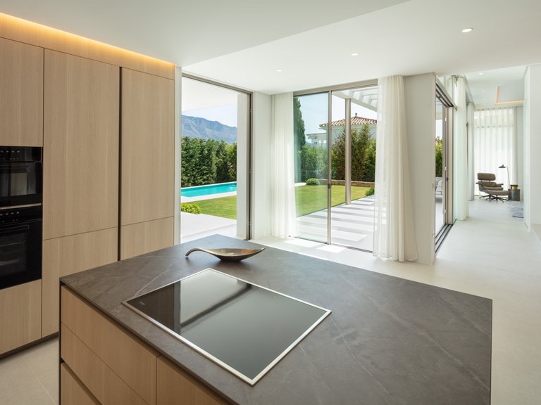 Villa for Rent in Nueva Andalucia Malaga 7