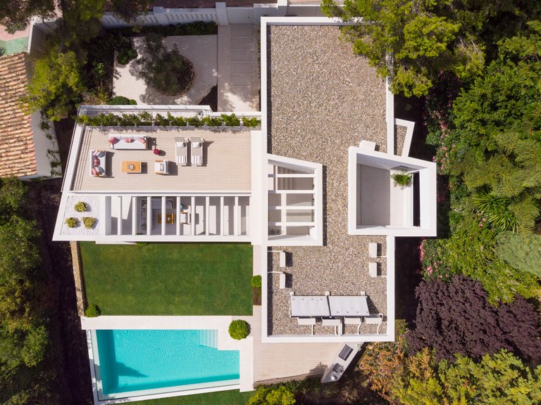 Villa for Rent in Nueva Andalucia Malaga 1