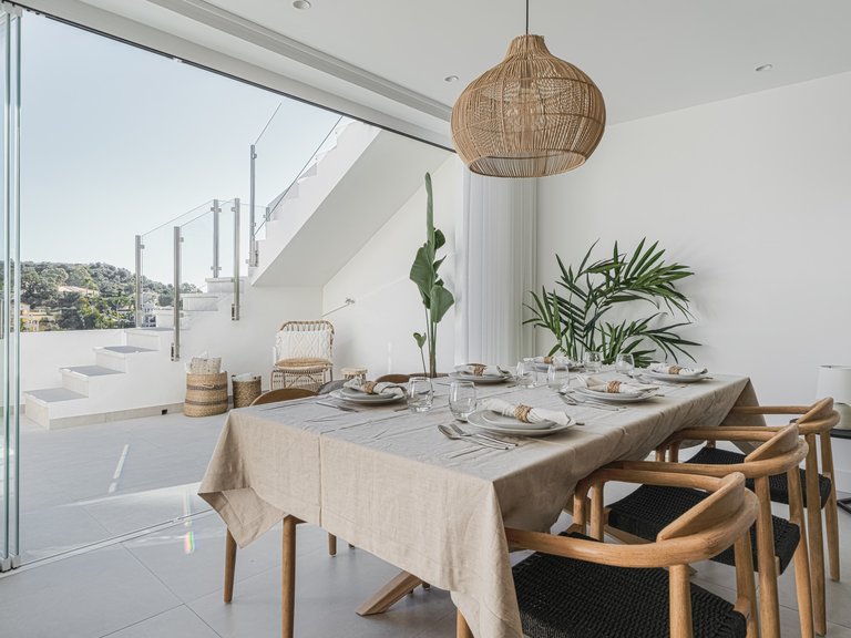 PENTHOUSE RÉNOVÉ À VENDRE À LA QUINTA 9