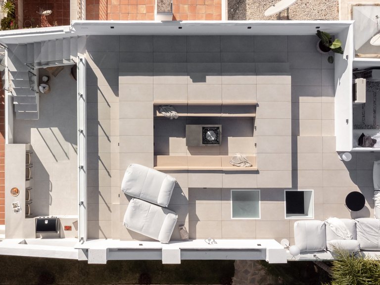 PENTHOUSE RÉNOVÉ À VENDRE À LA QUINTA 30