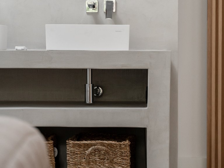 PENTHOUSE RÉNOVÉ À VENDRE À LA QUINTA 18