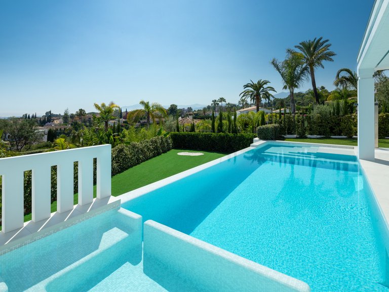 Villa for Sale in Marbella Golden Mile Malaga 32