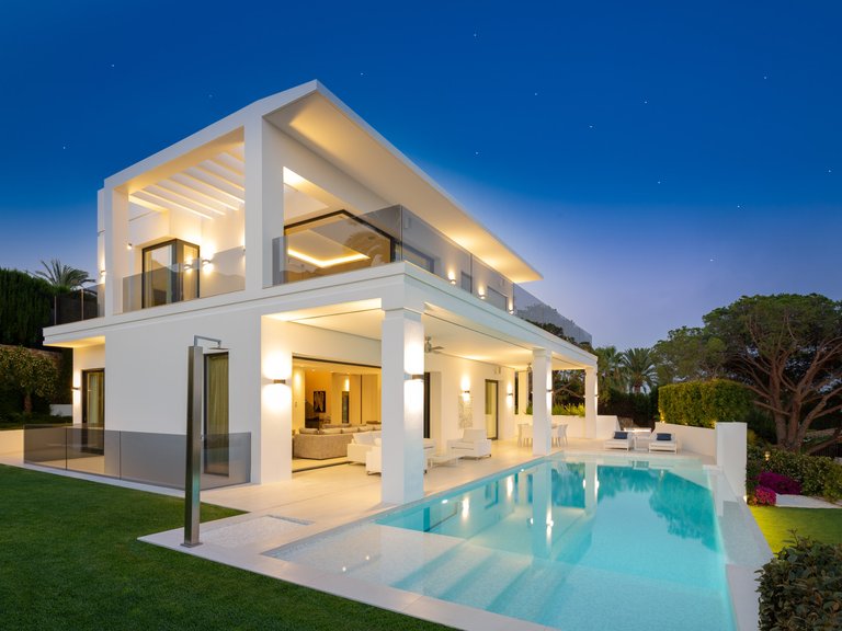 Villa for Sale in Marbella Golden Mile Malaga 30