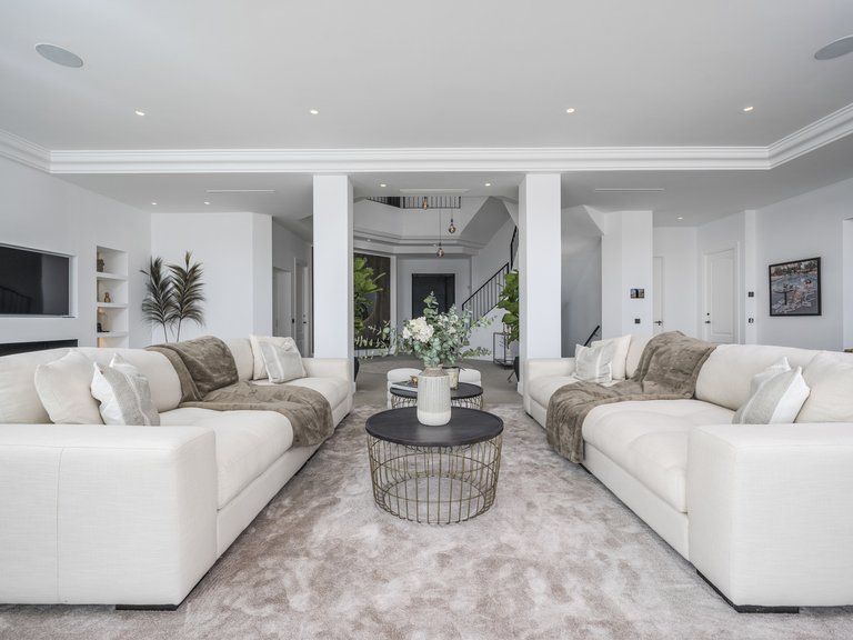 Villa for Sale in Benahavis Malaga 33