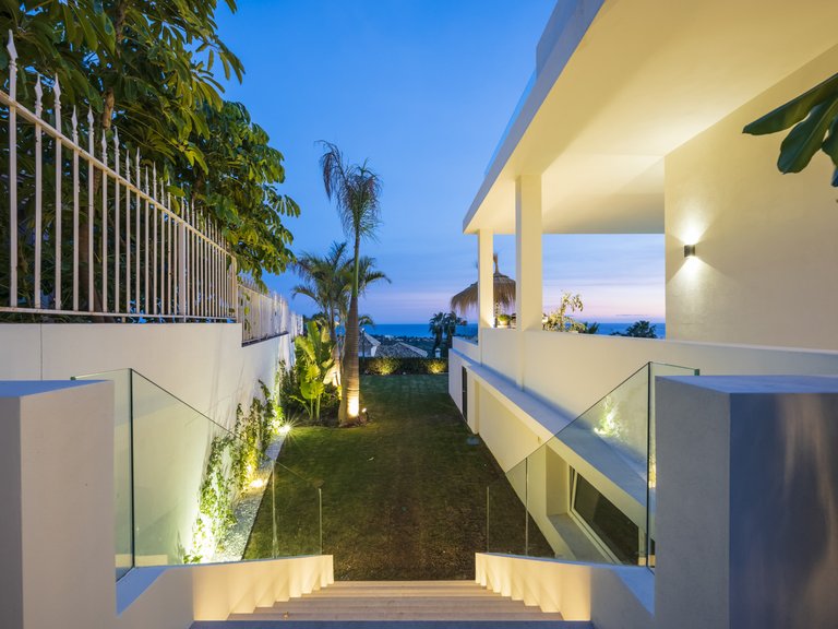 Villa for Sale in Benahavis Malaga 12