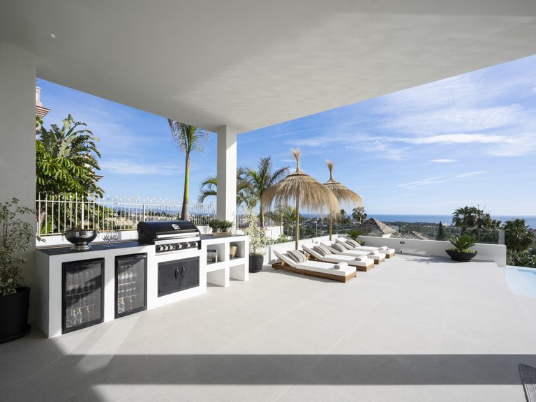 Villa for Sale in Benahavis Malaga 27