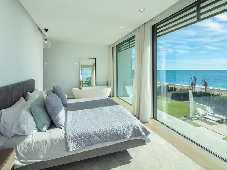 Villa for Sale in Estepona Malaga 2