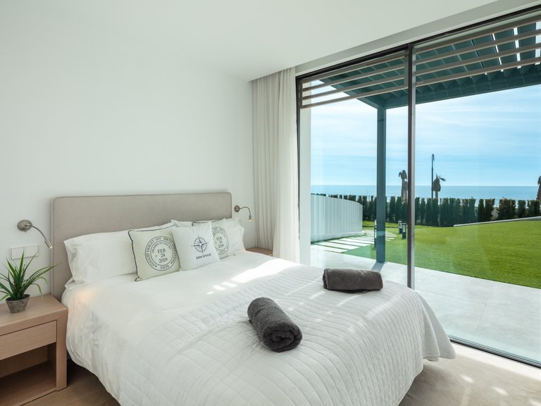 Villa for Sale in Estepona Malaga 12
