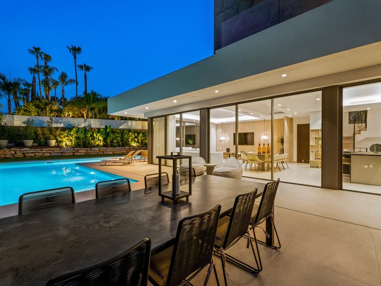 NEWLY BUILT VILLA FOR SALE IN NUEVA ANDALUCIA 15