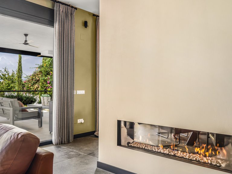 WELCOMING VILLA FOR SALE IN RIO REAL, MARBELLA 4