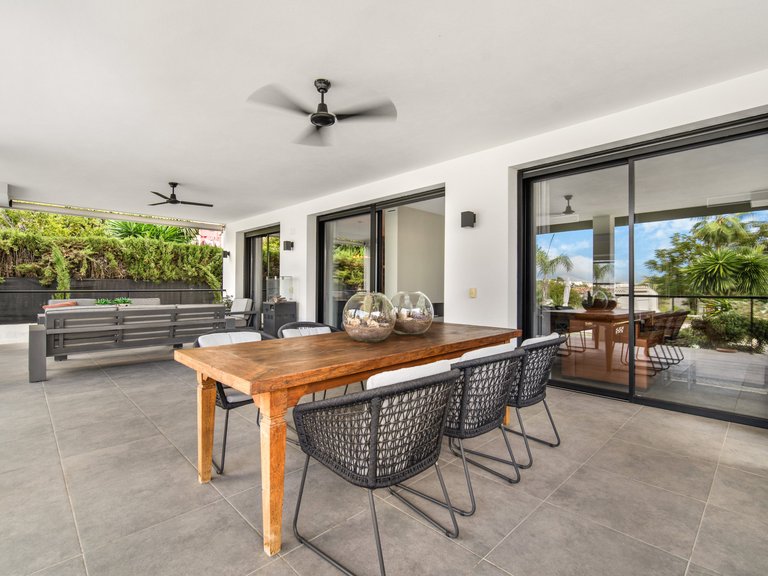 WELCOMING VILLA FOR SALE IN RIO REAL, MARBELLA 16