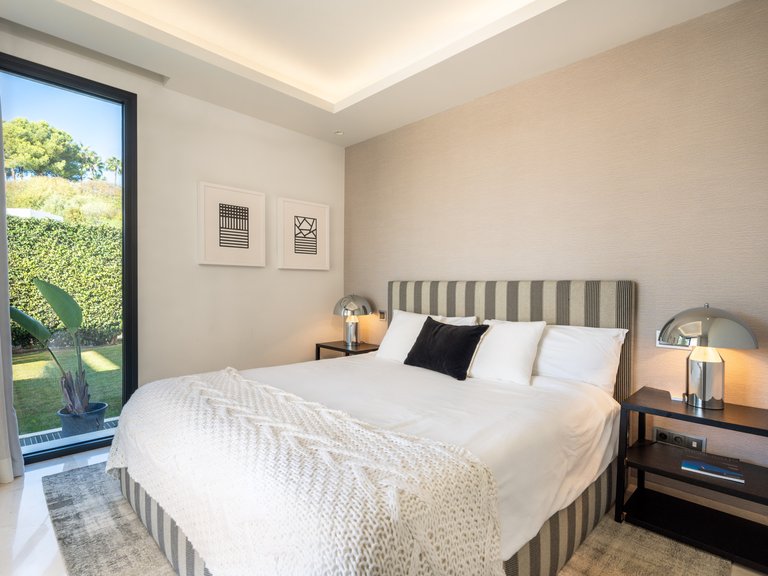 IMPRESSIVE CONTEMPORARY VILLA FOR SALE IN NUEVA ANDALUCIA, MARBELLA 11