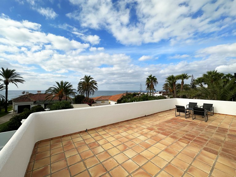Villa for Sale in Marbella Este Malaga 27