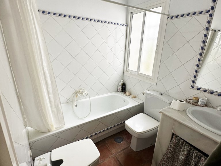 Villa for Sale in Marbella Este Malaga 25