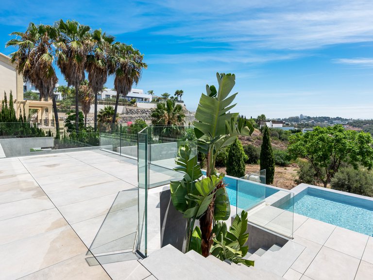 STUNNING BRAND NEW PROPERTY FOR SALE IN BENAHAVÍS 5